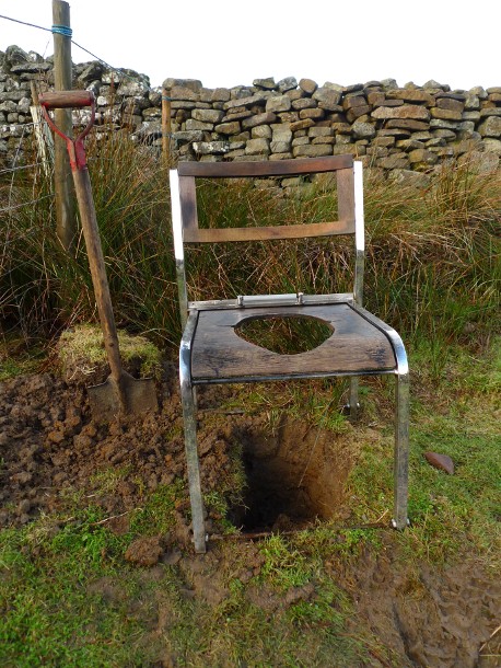toilet spot at Pennine bothy