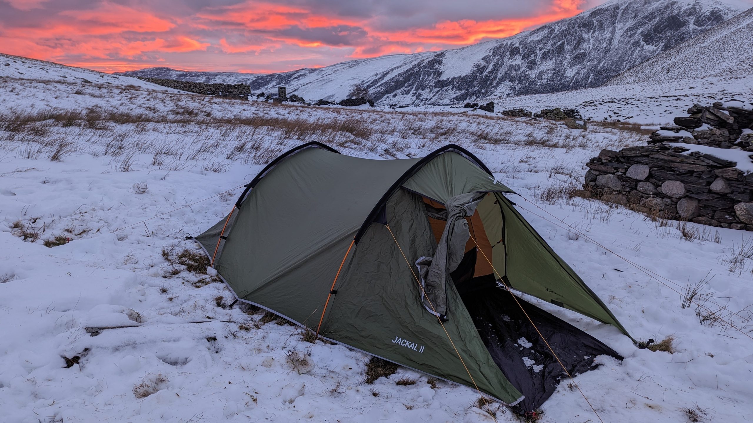 wild camp in Cwm Eigiau.