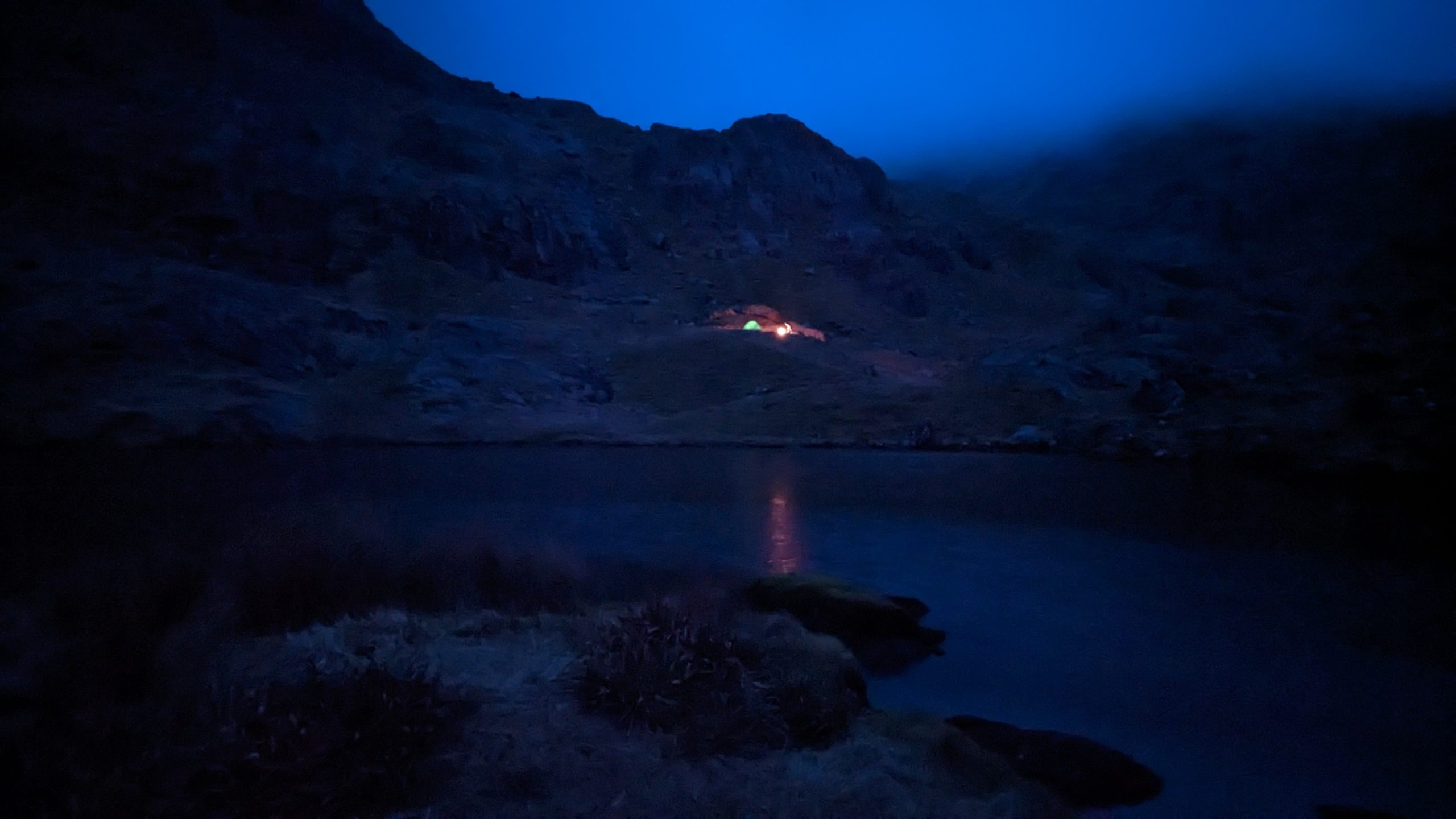 wild camping on Yr Wyddfa ( Snowdon )