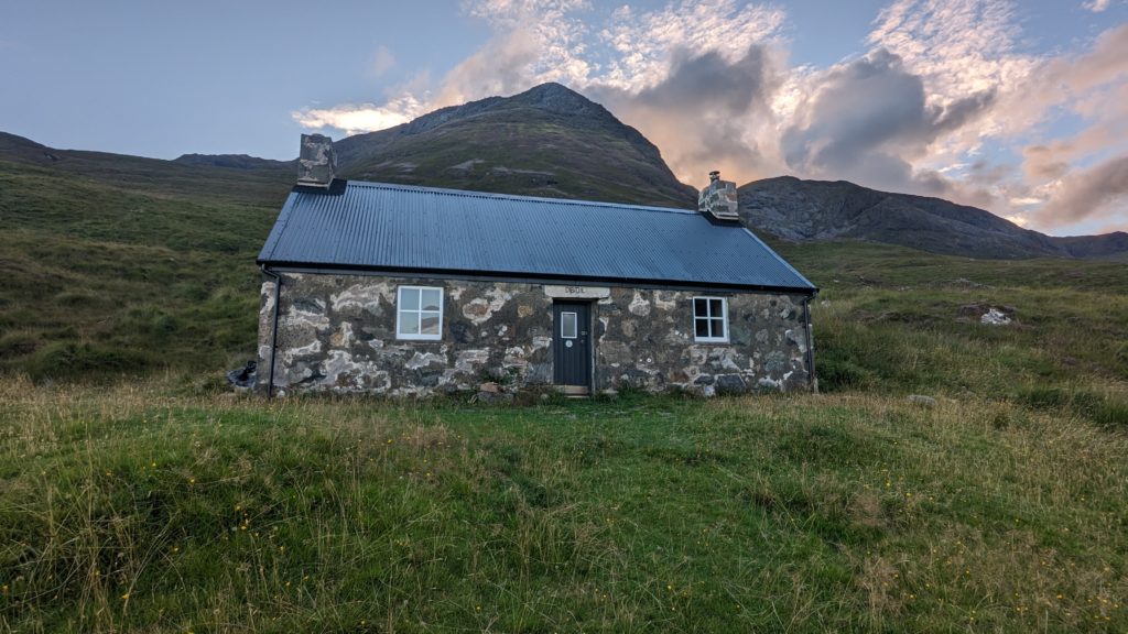 Dibidil Bothy on Rum