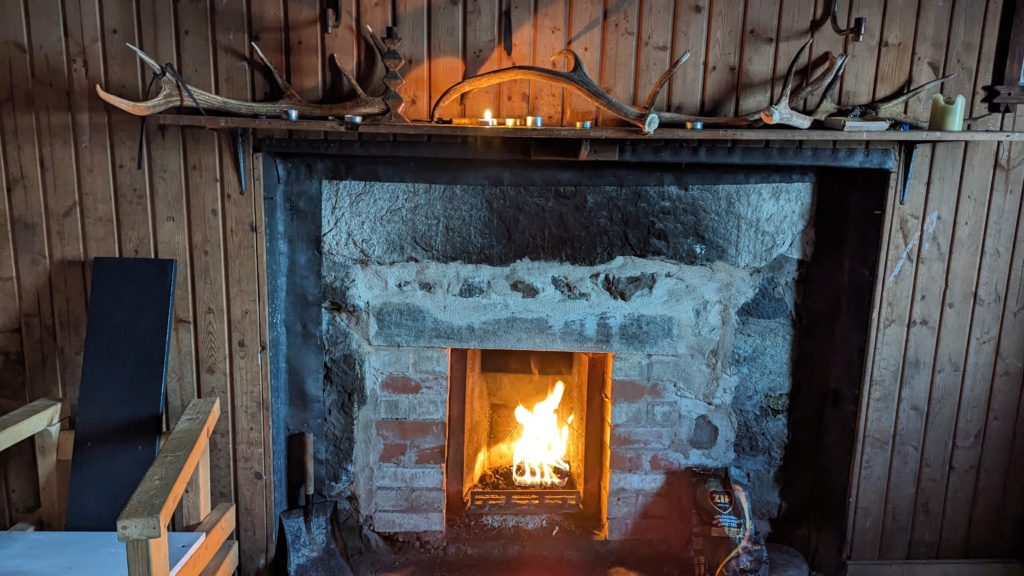 Dibidil Bothy on Rum