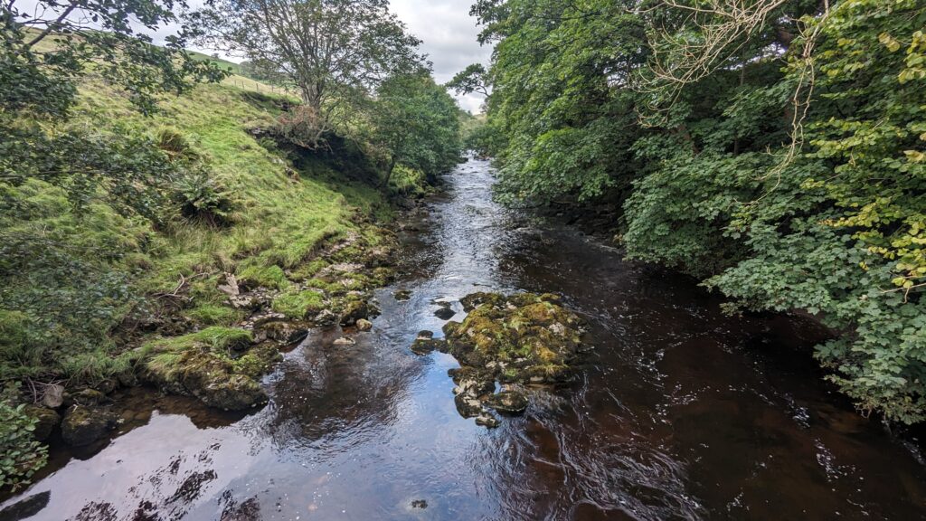 walk to Cautley Spout